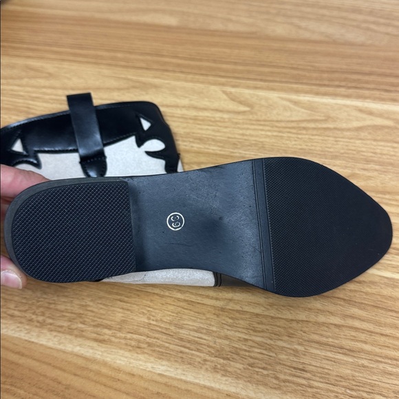 🛑Black Cream heel faux suede above ankle length boot boot - Picture 5 of 5